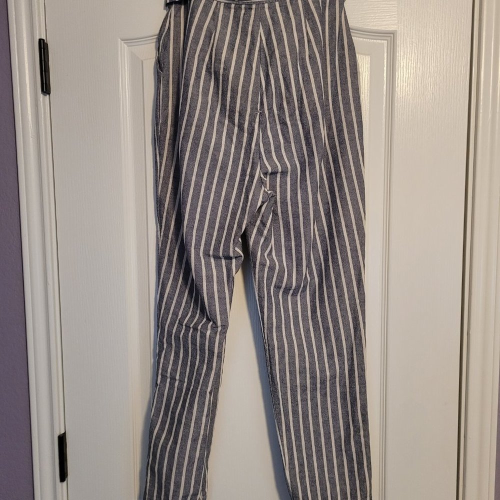 Urban Outfitters Gianna High Rise Paperbag Pants - Picture 4 of 6
